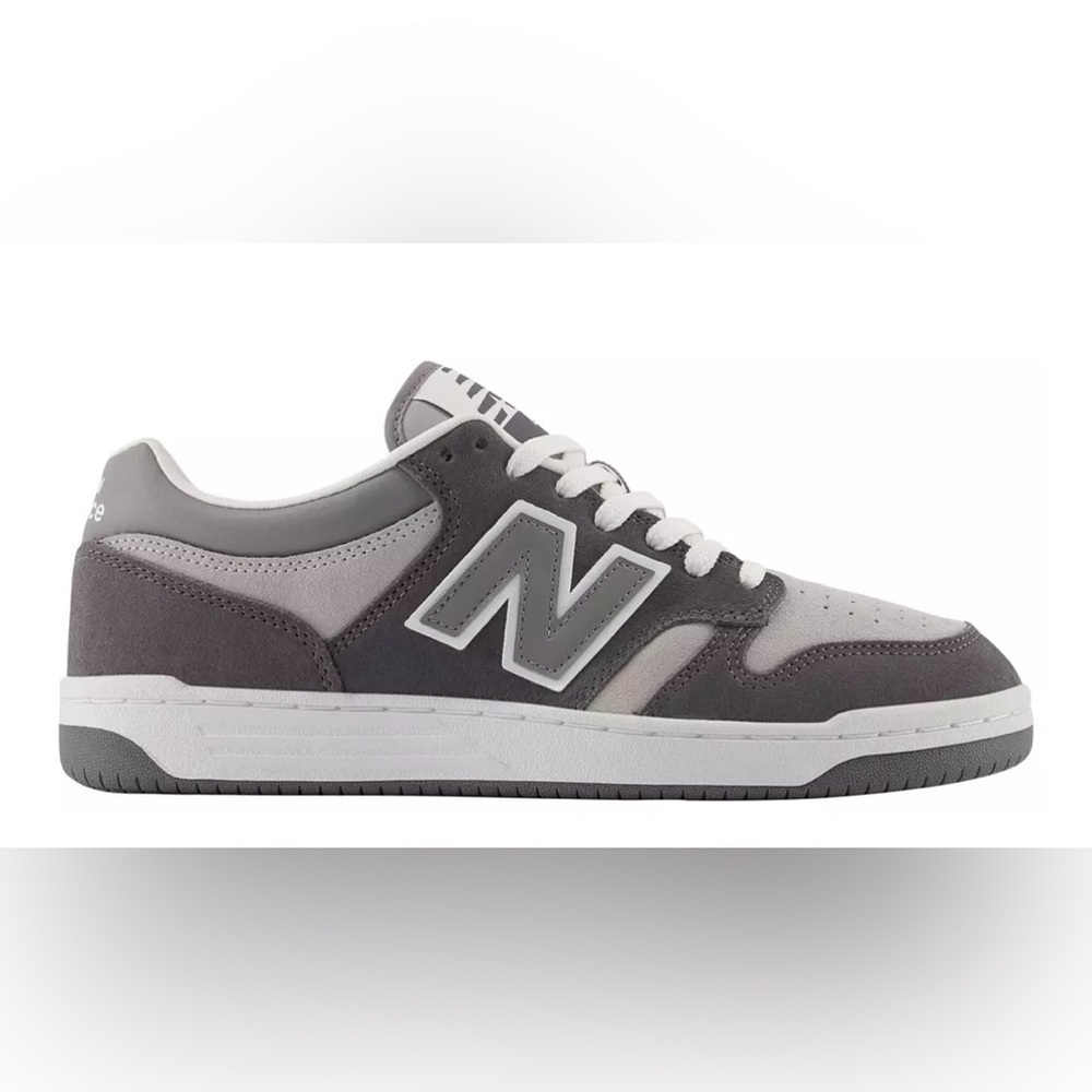 New Balance Men's Two-Tone Gray Sneakers